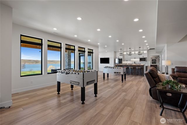 5874 Panorama Drive, Moses Lake, WA 98837