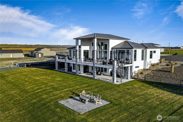 5874 Panorama Drive, Moses Lake, WA 98837