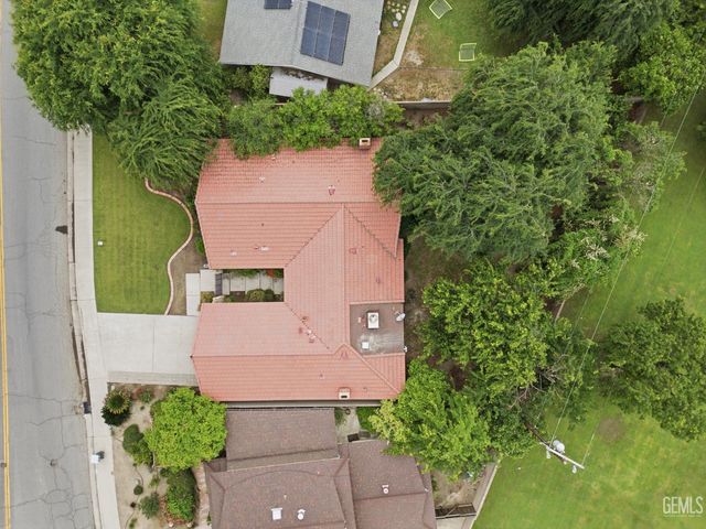 2813 Elm Street, Bakersfield, CA 93301