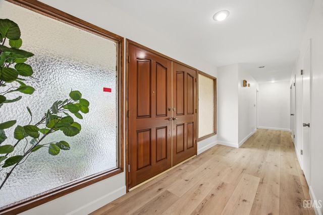 2813 Elm Street, Bakersfield, CA 93301