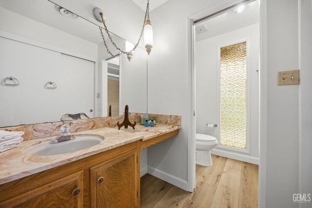 2813 Elm Street, Bakersfield, CA 93301