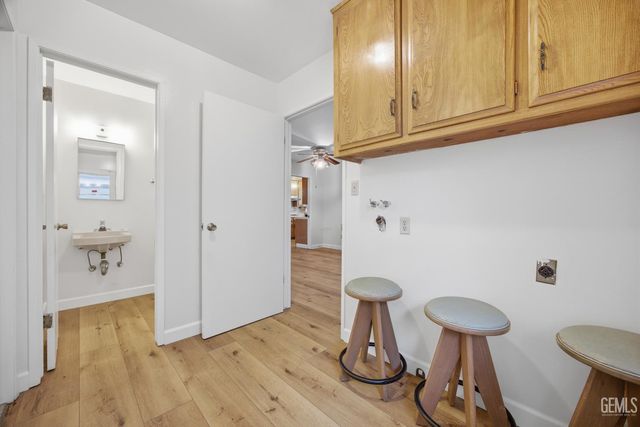 2813 Elm Street, Bakersfield, CA 93301