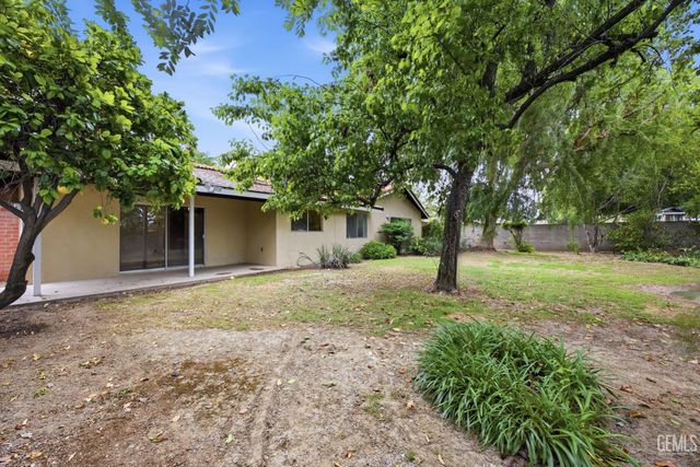 2813 Elm Street, Bakersfield, CA 93301