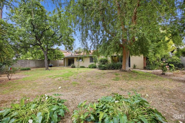 2813 Elm Street, Bakersfield, CA 93301