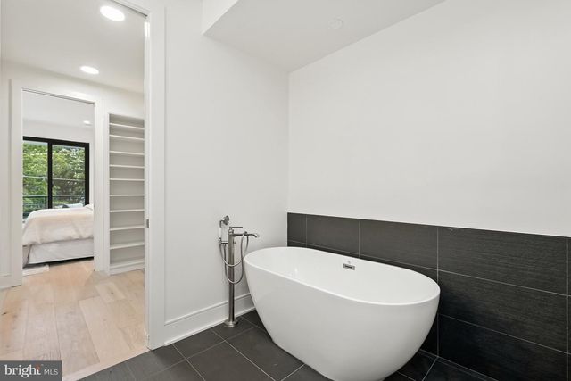 3622 S ST NW, Washington, DC 20007