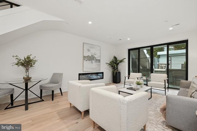 3622 S ST NW, Washington, DC 20007