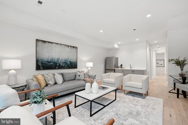 3622 S ST NW, Washington, DC 20007