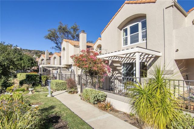 11203 Sierra Pass Place, Chatsworth, CA 91311