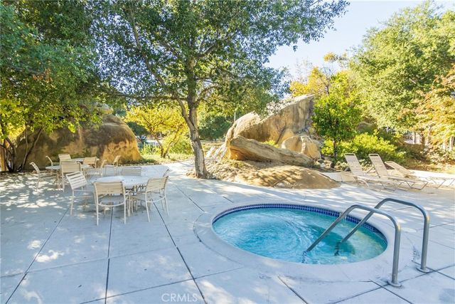 11203 Sierra Pass Place, Chatsworth, CA 91311