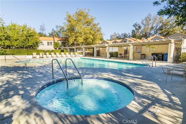 11203 Sierra Pass Place, Chatsworth, CA 91311