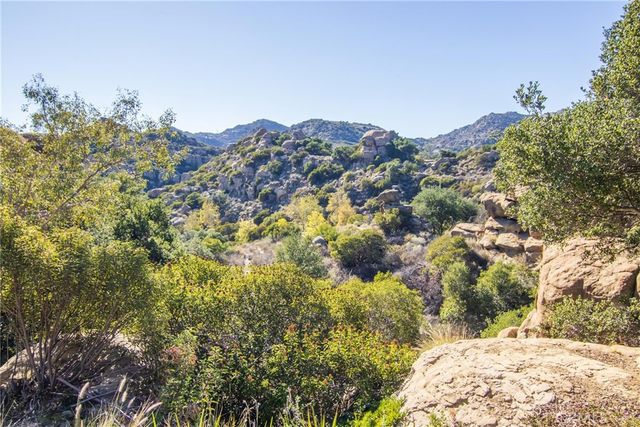 11203 Sierra Pass Place, Chatsworth, CA 91311