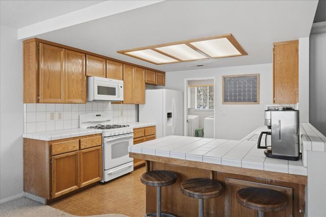 45464 Dillon Dr, Ahwahnee, CA 93601