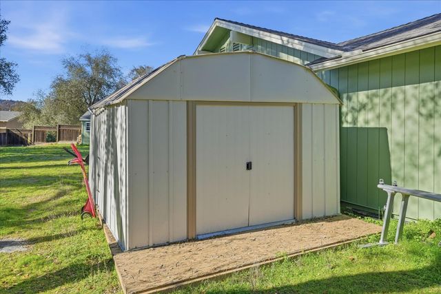 45464 Dillon Dr, Ahwahnee, CA 93601