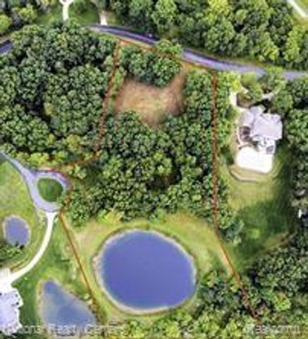 4894 Indian Creek Drive, Jackson, MI 49201