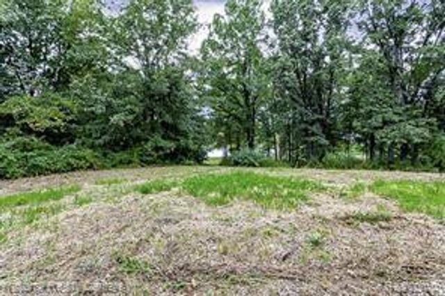 4894 Indian Creek Drive, Jackson, MI 49201