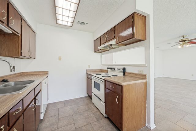 7105 Hanging Cliff Place, North Richland Hills, TX 76182