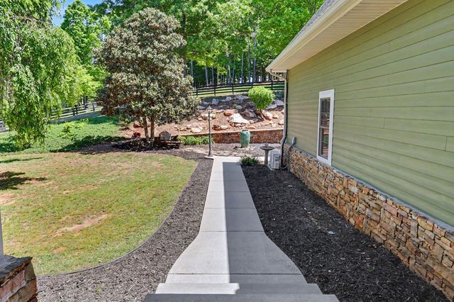 1193 Pine Log Road, Warne, NC 28909