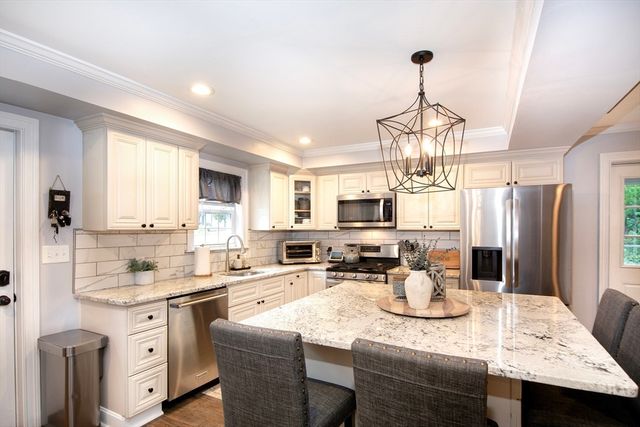 218 Westminster Rd, Weymouth, MA 02189