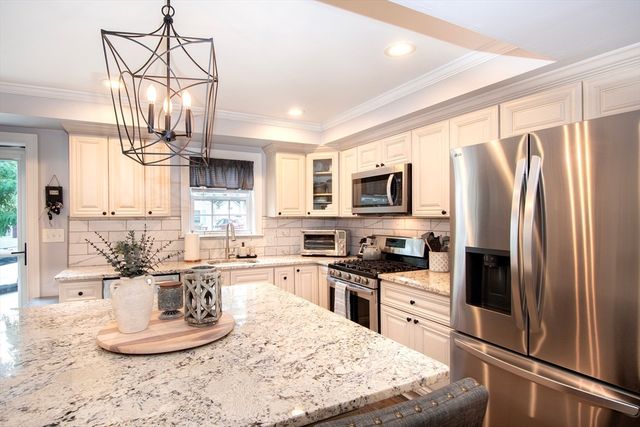 218 Westminster Rd, Weymouth, MA 02189