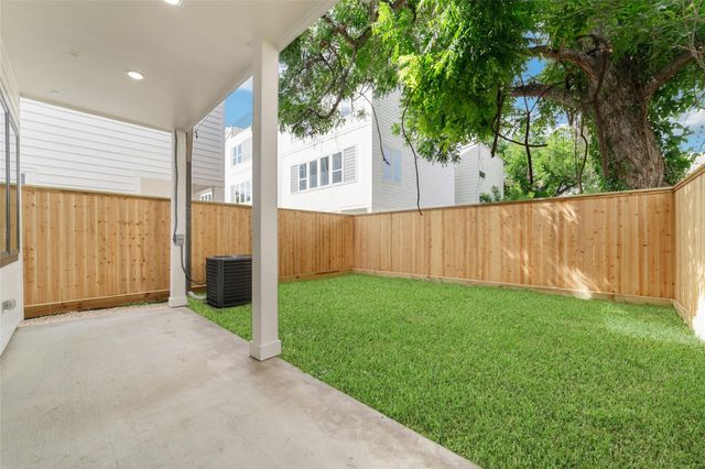 2109 Holman Street, Houston, TX 77004