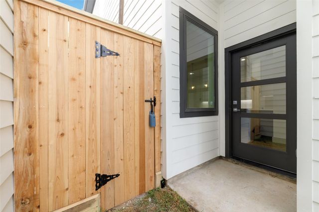 2109 Holman Street, Houston, TX 77004