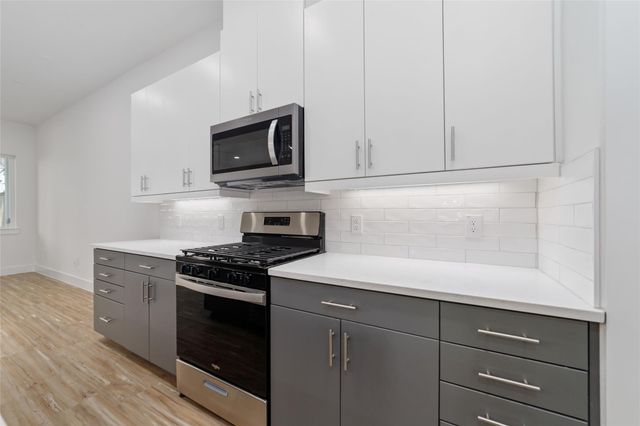 2109 Holman Street, Houston, TX 77004