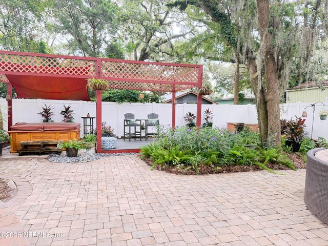 2128 AMELIA Road, Fernandina Beach, FL 32034