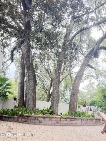 2128 AMELIA Road, Fernandina Beach, FL 32034