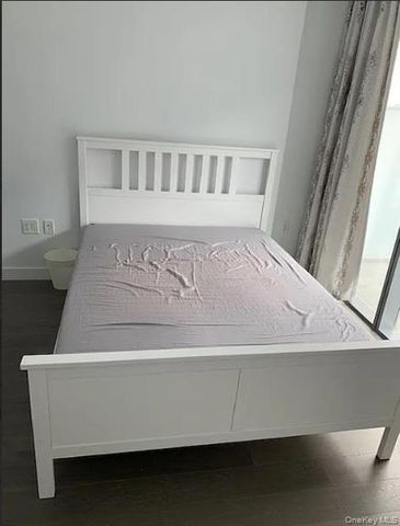 131-05 40th Road 16S, Flushing, NY 11354