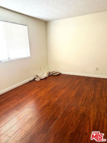 955 S Normandie Avenue 201, Los Angeles, CA 90006