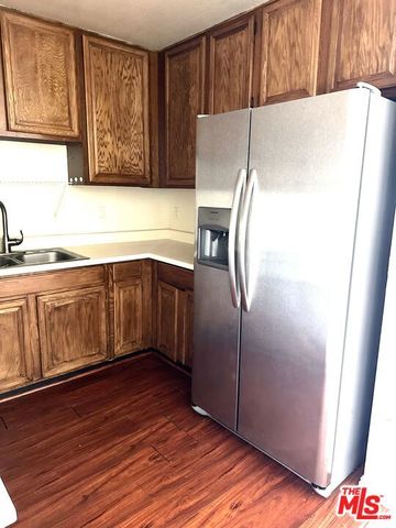 955 S Normandie Avenue 201, Los Angeles, CA 90006