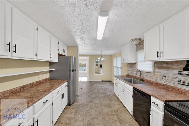 300 Deer Trail Lane, Midway, GA 31320