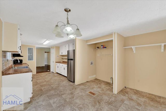 300 Deer Trail Lane, Midway, GA 31320