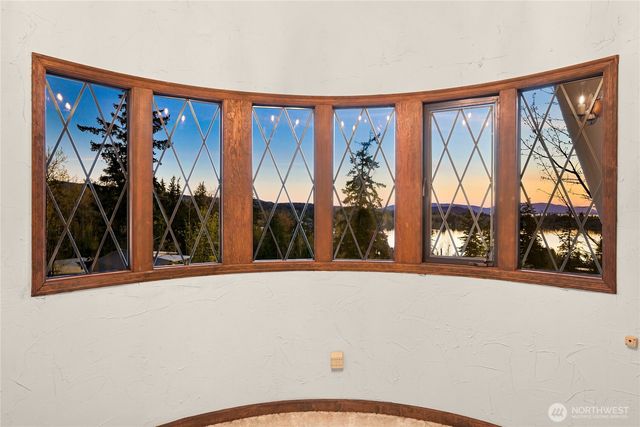 5225 E North Street, Bellingham, WA 98226