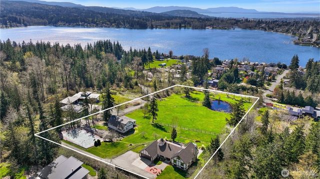 5225 E North Street, Bellingham, WA 98226