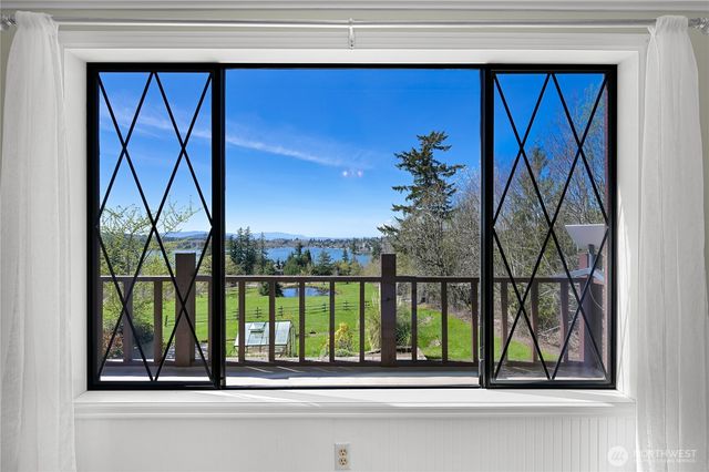 5225 E North Street, Bellingham, WA 98226
