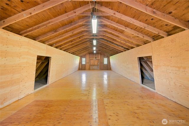 5225 E North Street, Bellingham, WA 98226