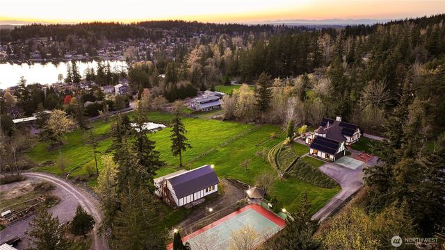 5225 E North Street, Bellingham, WA 98226