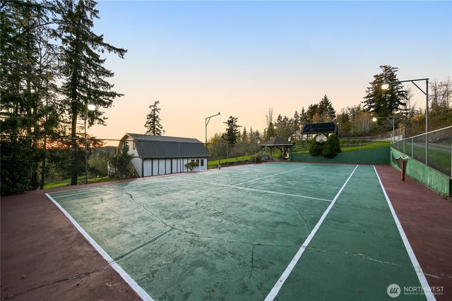 5225 E North Street, Bellingham, WA 98226