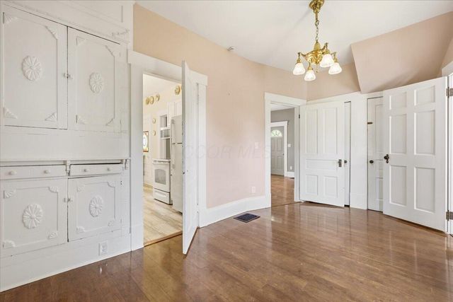 206 N Division Street, Mount Vernon, OH 43050