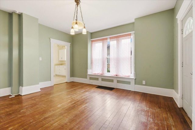 206 N Division Street, Mount Vernon, OH 43050