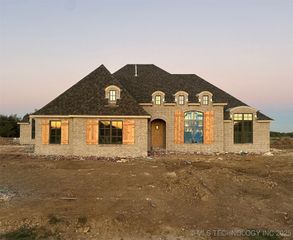 10912 N 81st East Place, Owasso, OK 74055