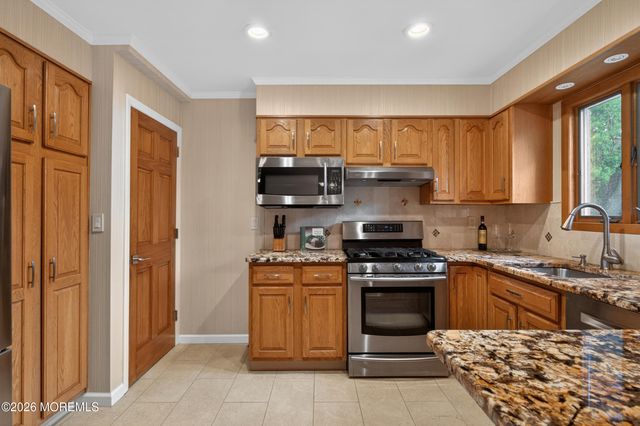 24 Deerwood Avenue, Edison, NJ 08817
