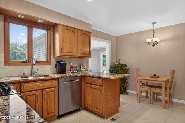 24 Deerwood Avenue, Edison, NJ 08817