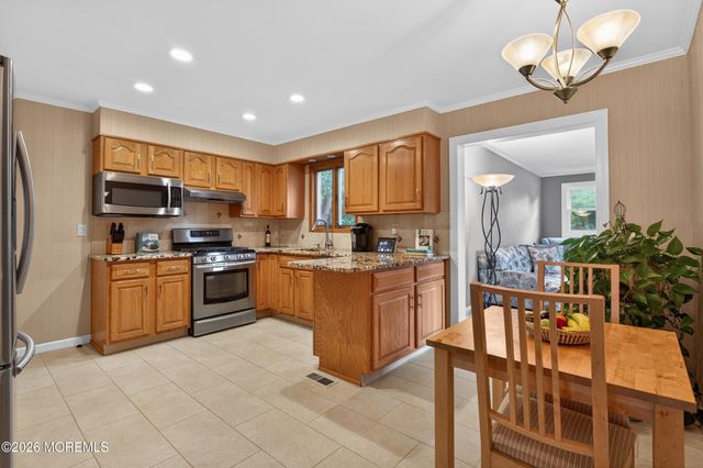 24 Deerwood Avenue, Edison, NJ 08817