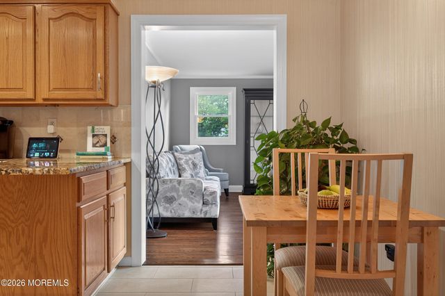 24 Deerwood Avenue, Edison, NJ 08817