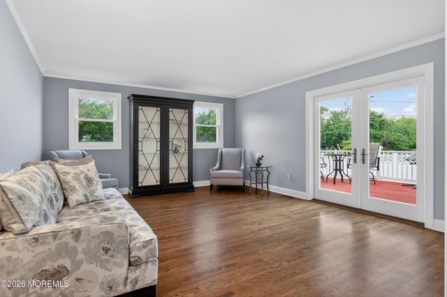 24 Deerwood Avenue, Edison, NJ 08817