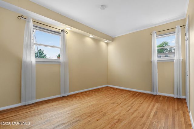 24 Deerwood Avenue, Edison, NJ 08817
