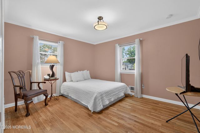 24 Deerwood Avenue, Edison, NJ 08817