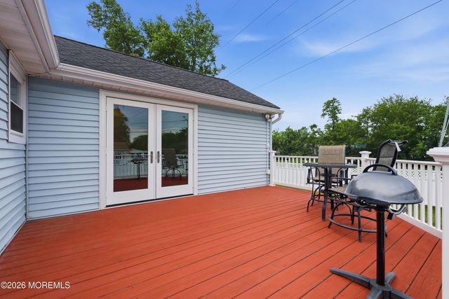 24 Deerwood Avenue, Edison, NJ 08817